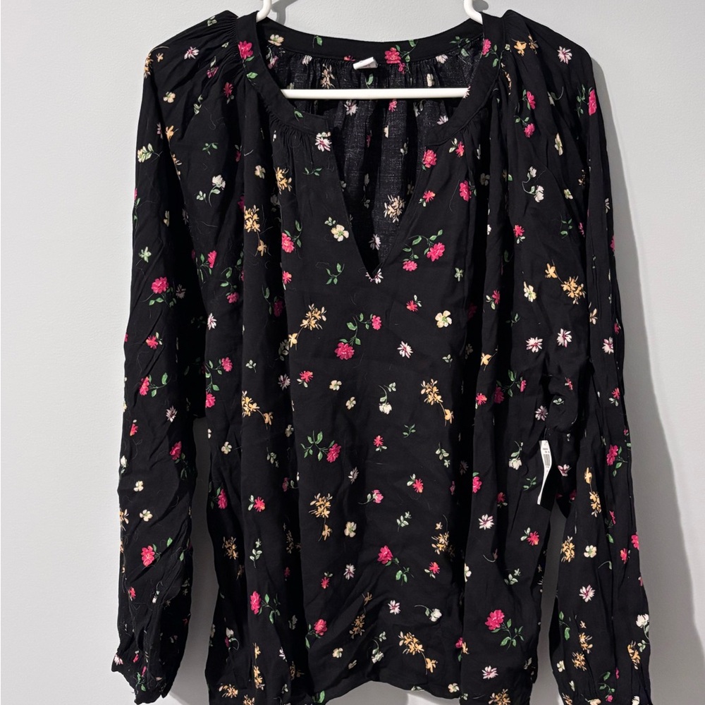 Old Navy Black and Pink Ruched Long Sleeve Blouse